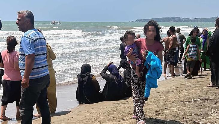 Adanada deniz faciasi dalgalara kapilan 2 genc hayatini kaybetti RTqNPp3A