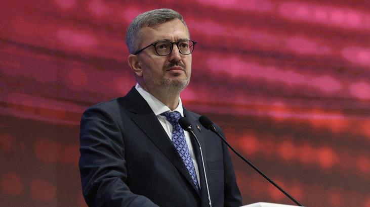 Iletisim baskani duran 15 temmuz 10 yil hatira rozeti milli birlik ruhunu simgeliyor rwdhHWmE