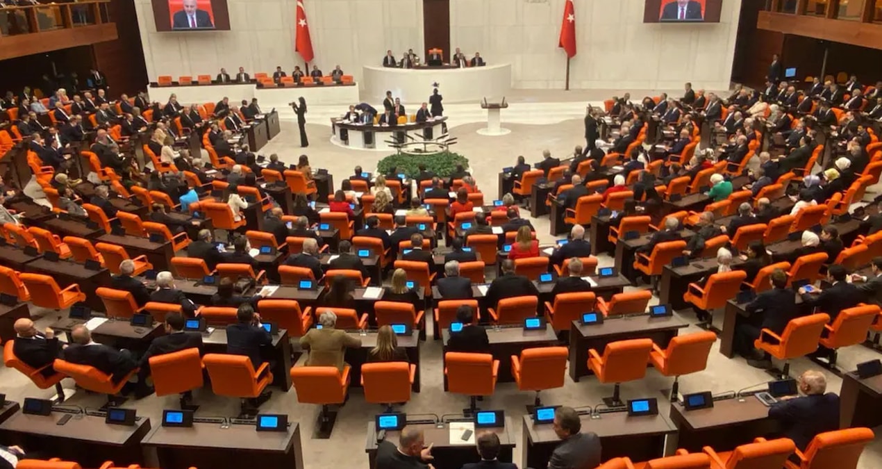 Kktc ve ambargolar onergesi akp ve mhp oylariyla reddedildi OYdfrMSe